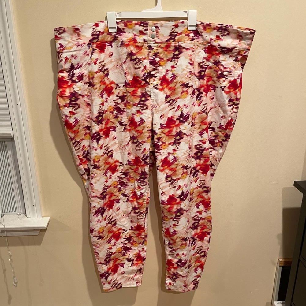 New with tags Terra & Sky mid rise jeggings